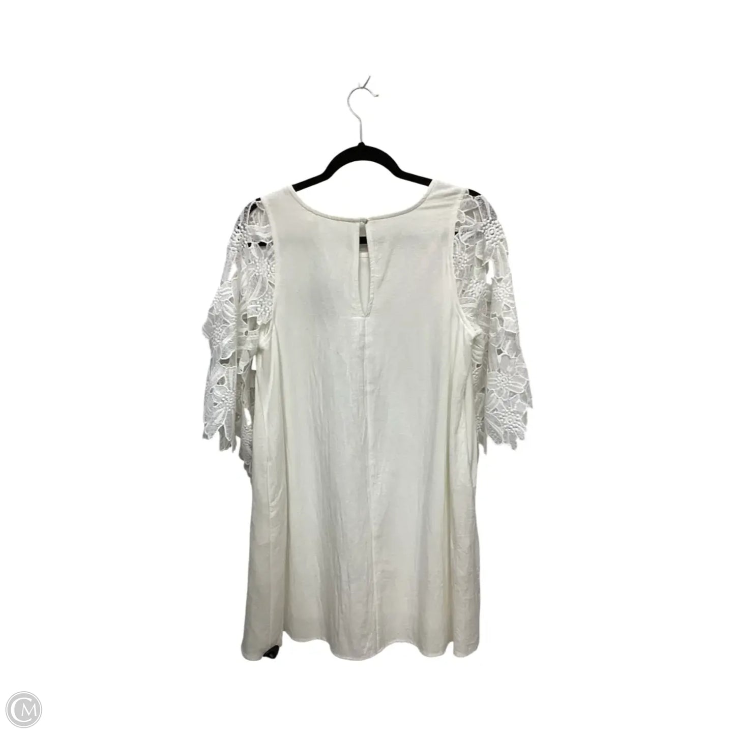 Dress Casual Short By Umgee In White, Size: S
