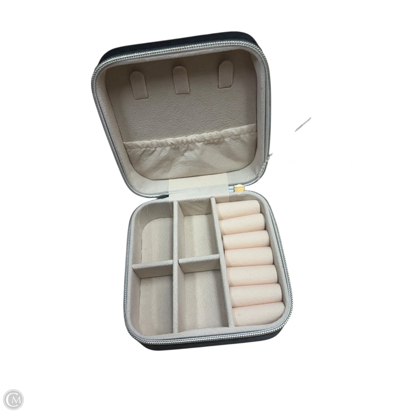 Jewelry Case By Clothes Mentor, Size: Small