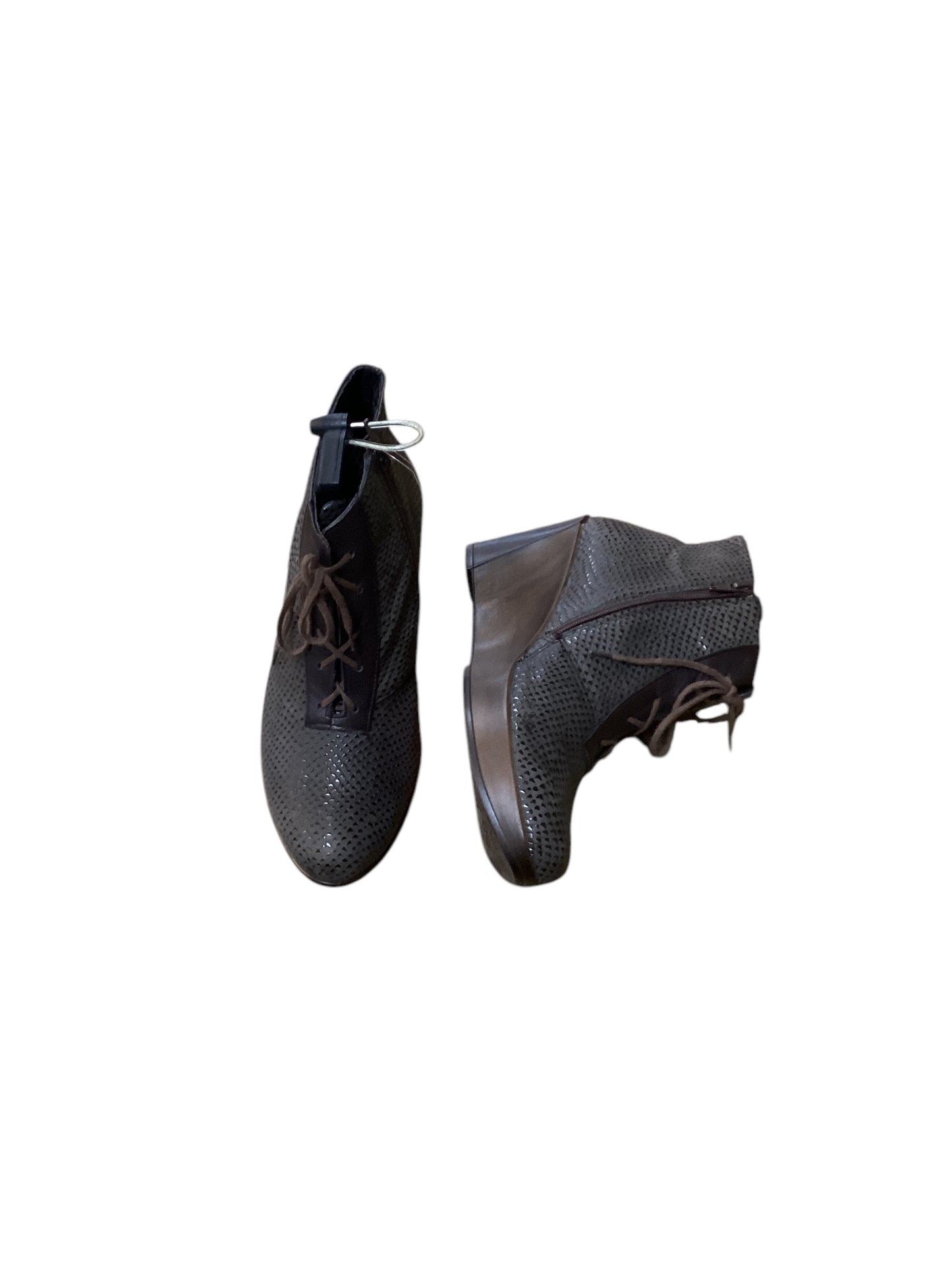 Shoes Heels Wedge By Naot In Brown, Size: 8