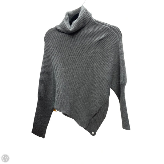 Sweater By Clothes Mentor In Grey, Size: L