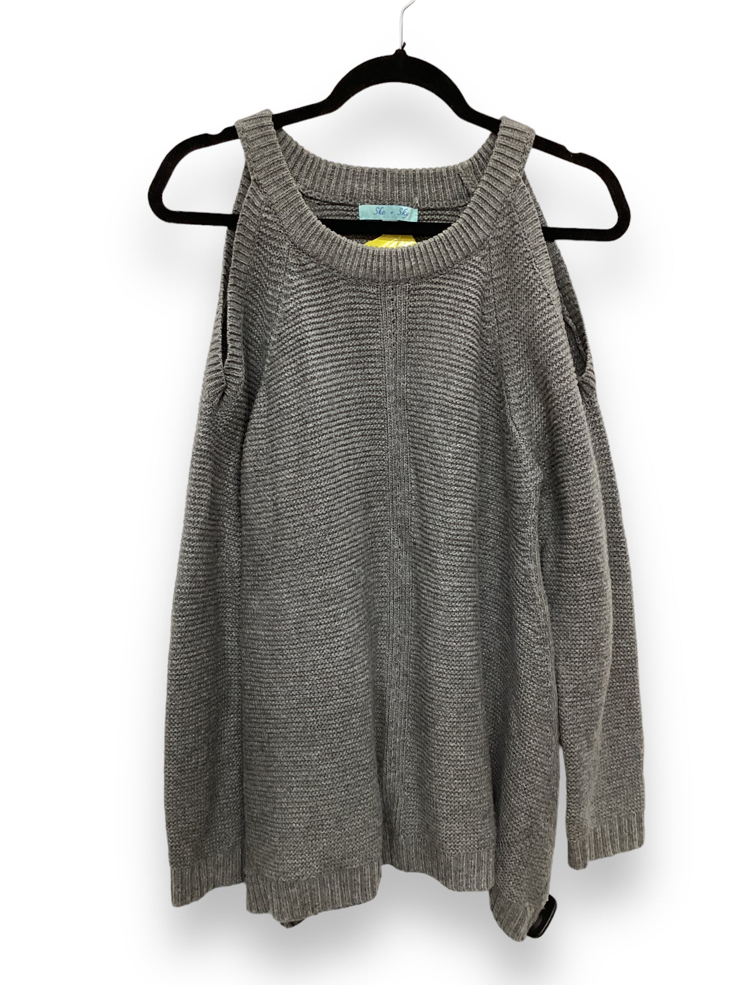 Sweater By She + Sky Size: M