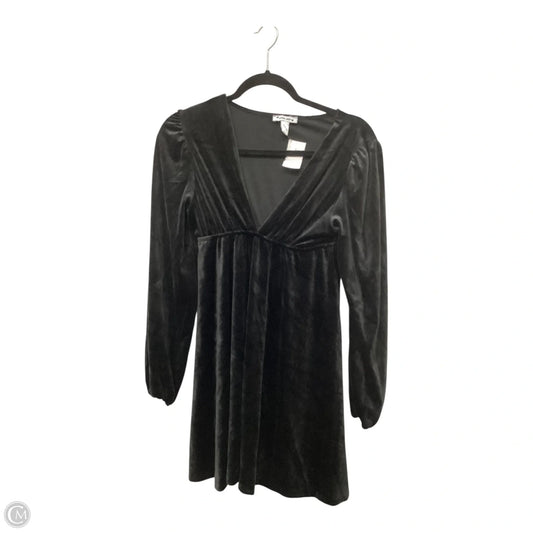 Dress Casual Short By Clothes Mentor In Black, Size: S