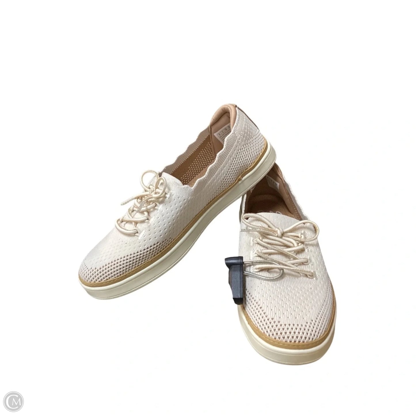 Shoes Sneakers By Skechers In Cream, Size: 8
