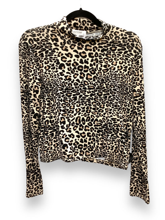 Top Long Sleeve By Clothes Mentor In Animal Print, Size: M