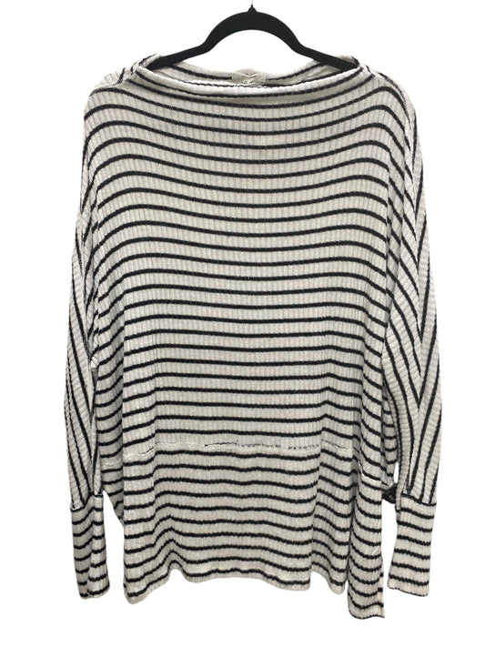 Top Long Sleeve By Maurices In Striped Pattern, Size: 2x