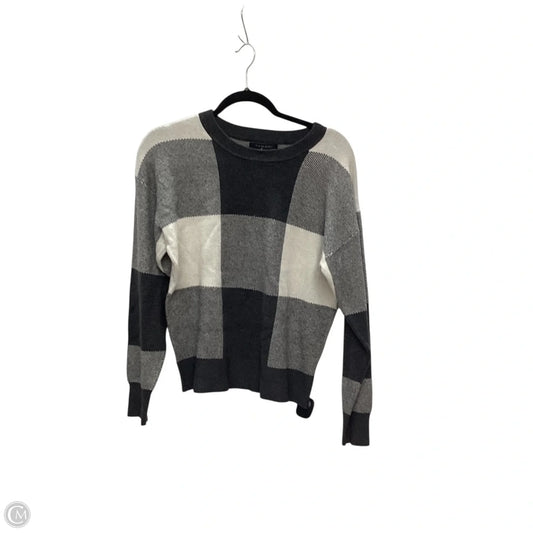 Sweater By Tahari By Arthur Levine In Grey, Size: L