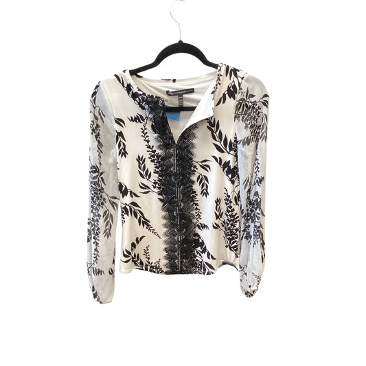 Top Long Sleeve By White House Black Market In Black & White, Size: Xxs