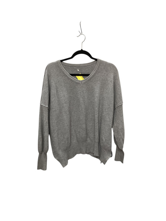 Top Long Sleeve By Clothes Mentor In Grey, Size: S