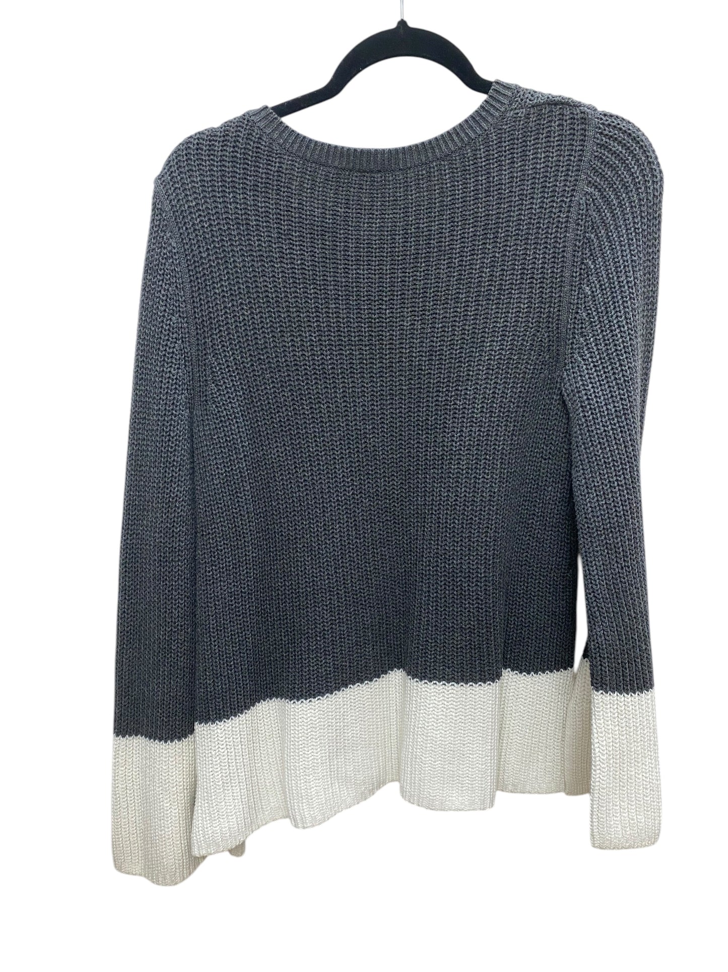 Sweater By Gap In Grey, Size: S