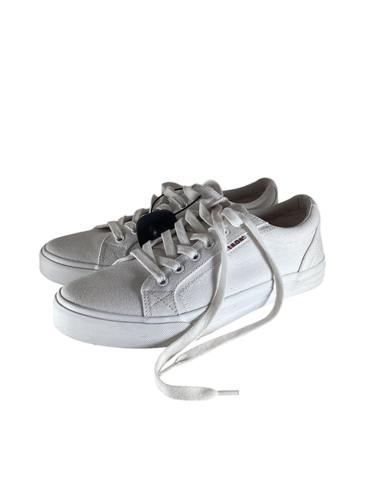 Shoes Sneakers By Taos In White, Size: 9