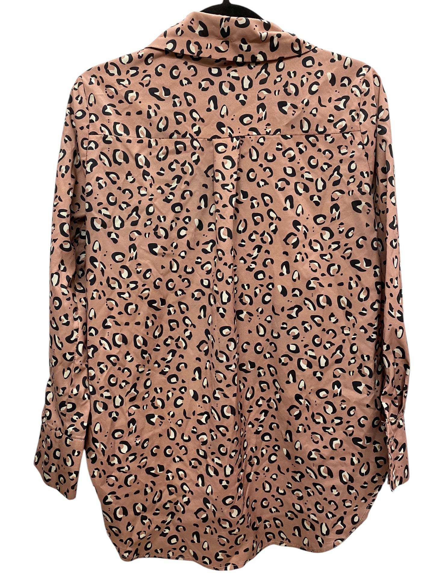 Top Long Sleeve By Clothes Mentor In Animal Print, Size: M