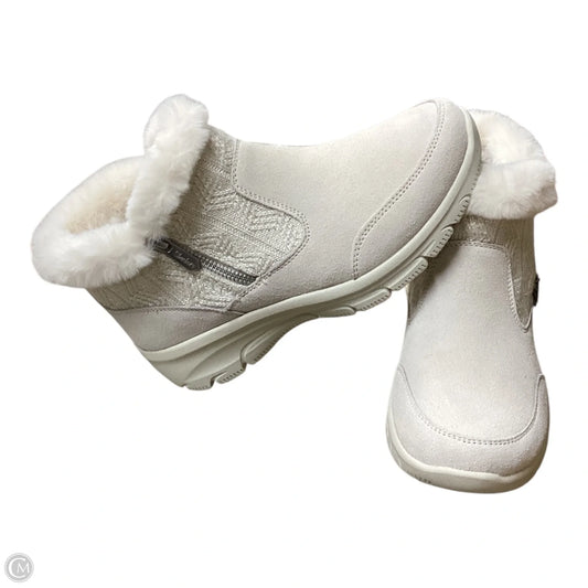 Boots Ankle Flats By Skechers In Cream, Size: 7.5