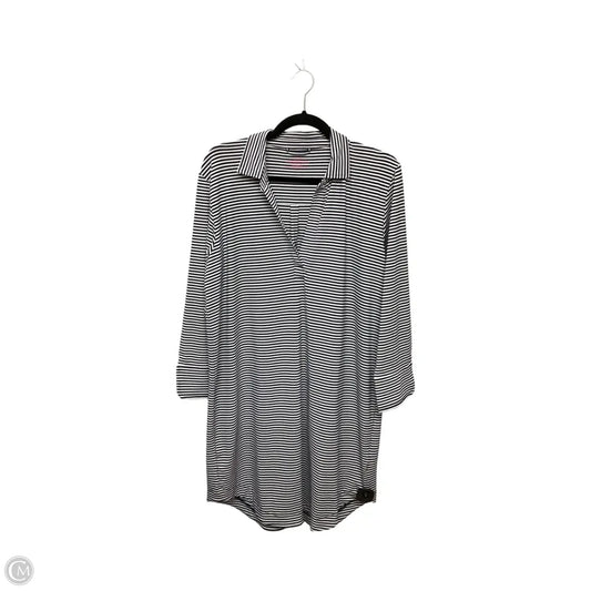 Dress Casual Short By Vineyard Vines In Striped Pattern, Size: L