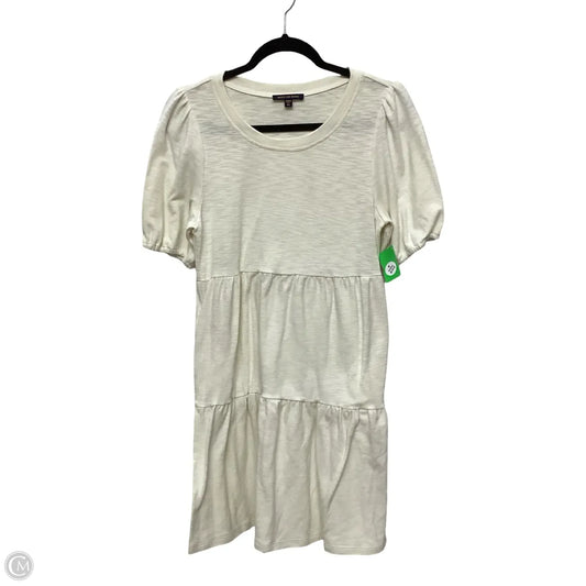 Dress Casual Short By Skies Are Blue In Cream, Size: Xs