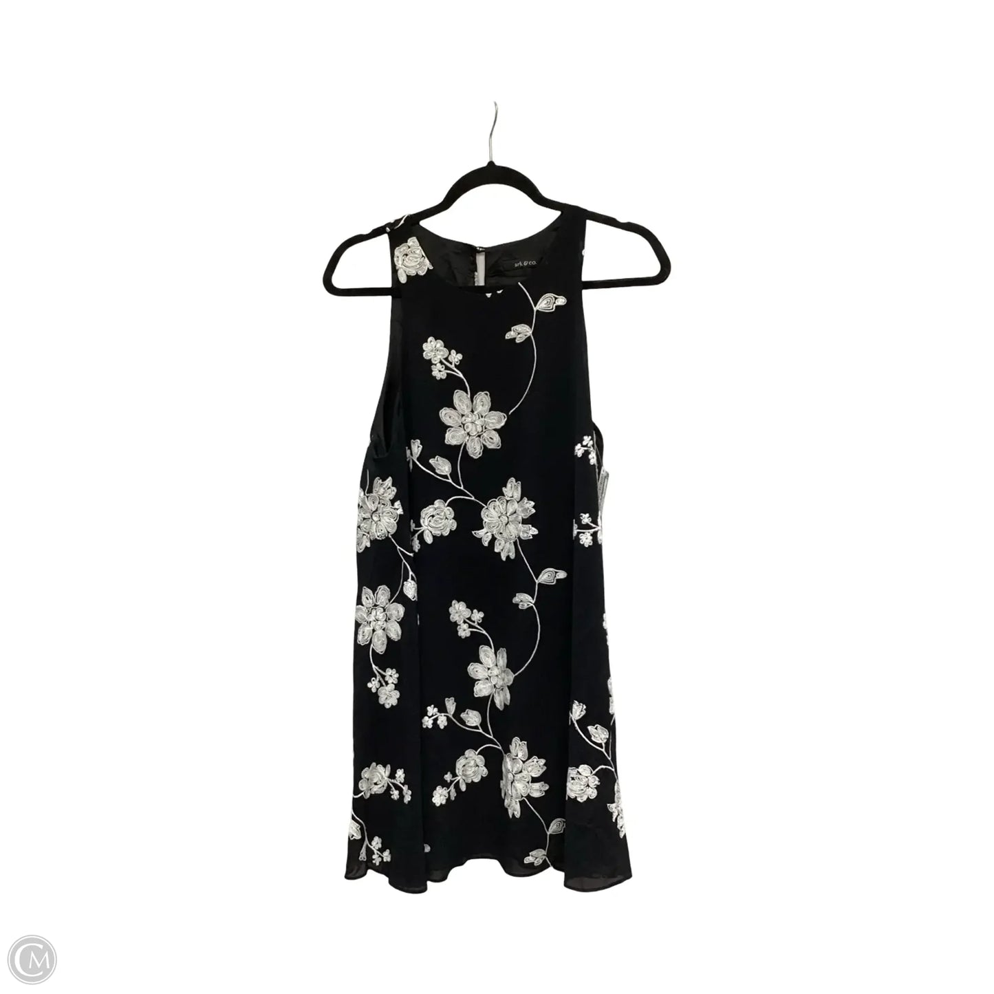 Dress Casual Short By Ark And Co In Black & White, Size: M