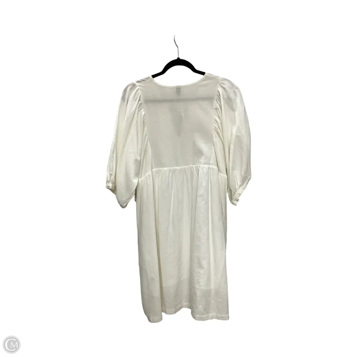Dress Casual Short By Universal Thread In White, Size: L