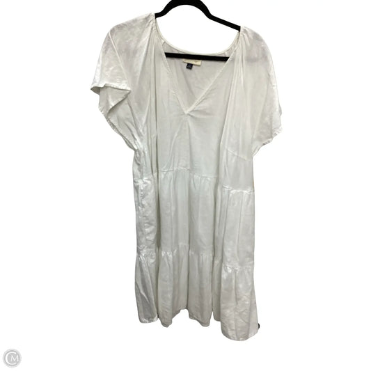 Dress Casual Short By Universal Thread In White, Size: 2x