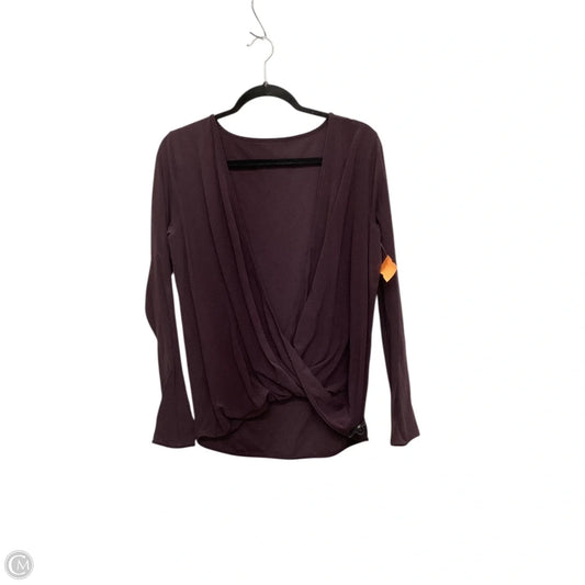 Athletic Top Short Sleeve By Lululemon In Grey, Size: 6