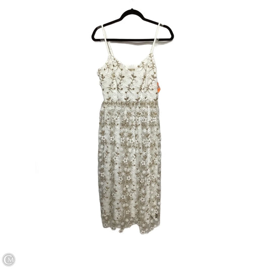 Designer Dress Party Long By Clothes Mentor In Cream, Size: S