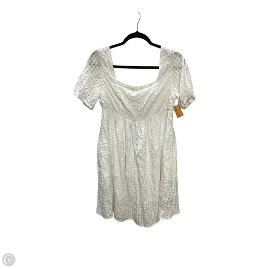 Dress Casual Short By Grace In White, Size: L