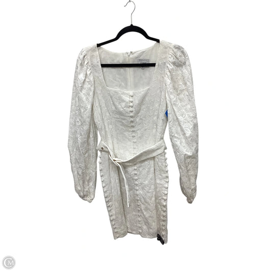 Dress Casual Short By Clothes Mentor In White, Size: S