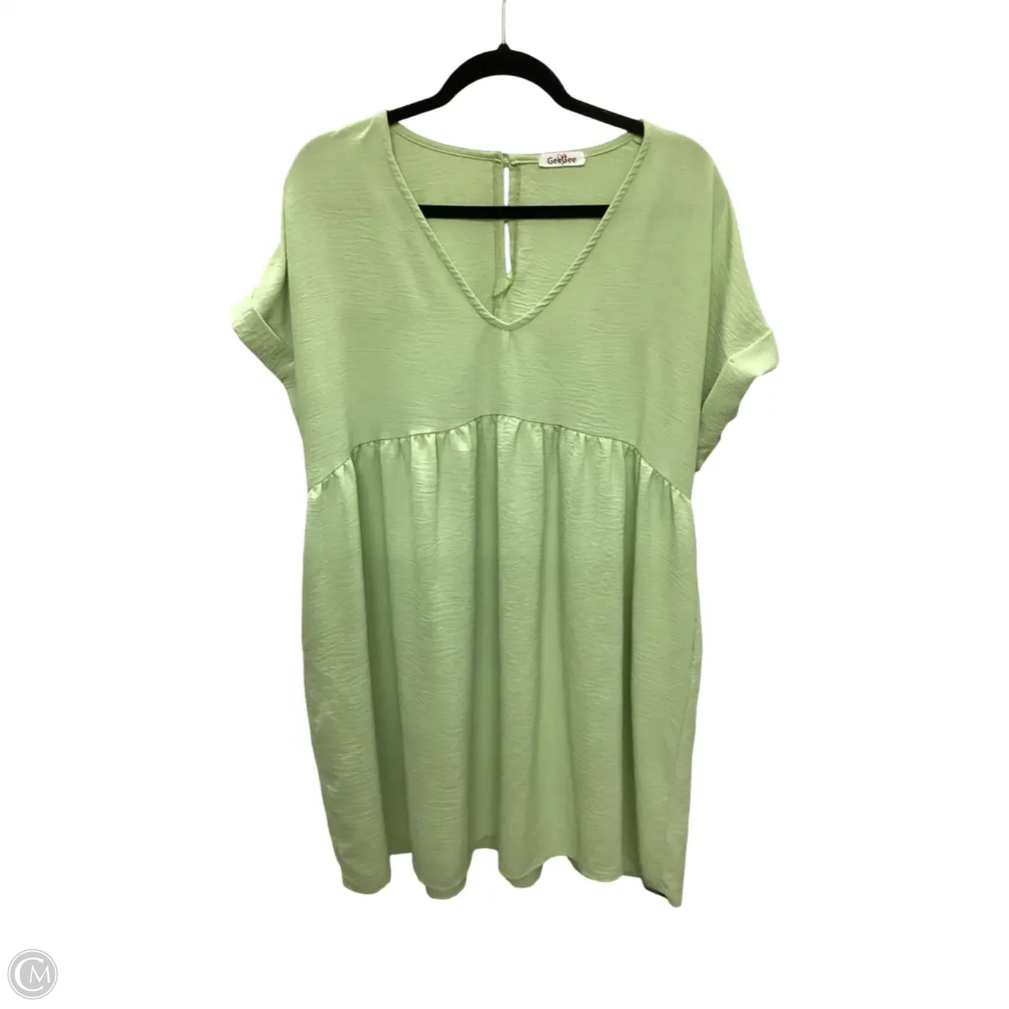 Dress Casual Short By Geegee In Green, Size: L
