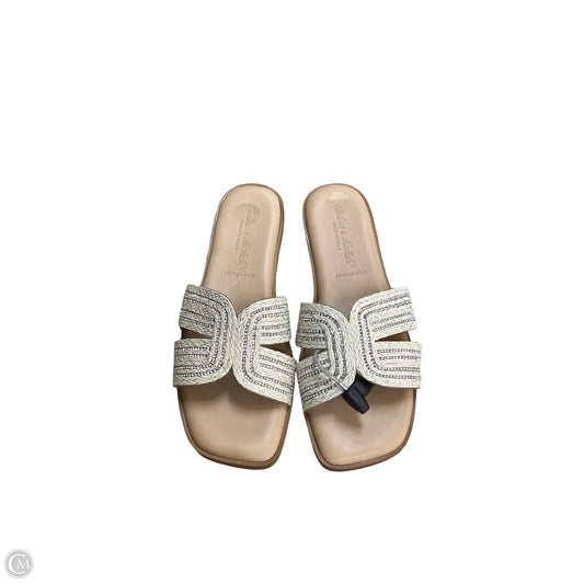 Sandals Flats By Clothes Mentor In Tan, Size: 9