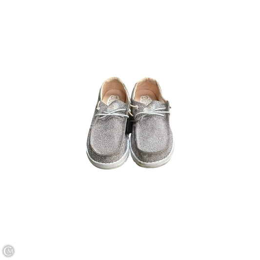 Shoes Flats By Hey Dude In Silver, Size: 6