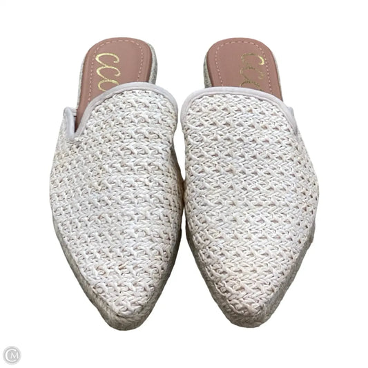 Shoes Flats By Ccocci In Tan, Size: 7.5
