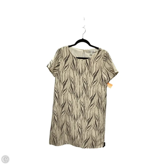 Dress Casual Short By She + Sky In Cream, Size: M