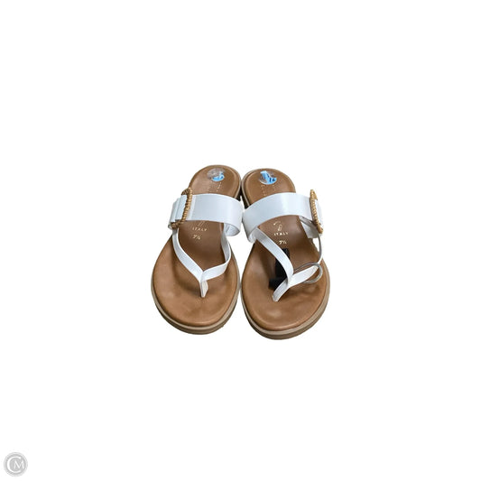 Sandals Flats By Italian Shoemakers In White, Size: 7.5