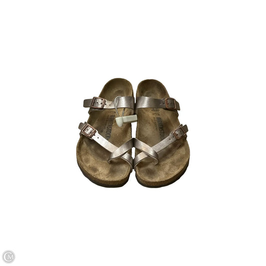 Sandals Flats By Birkenstock In Bronze, Size: 7.5