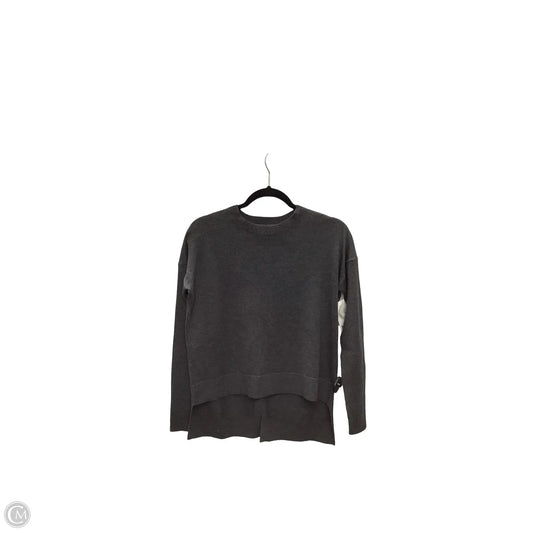 Athletic Top Long Sleeve Crewneck By Athleta In Grey, Size: Xxs