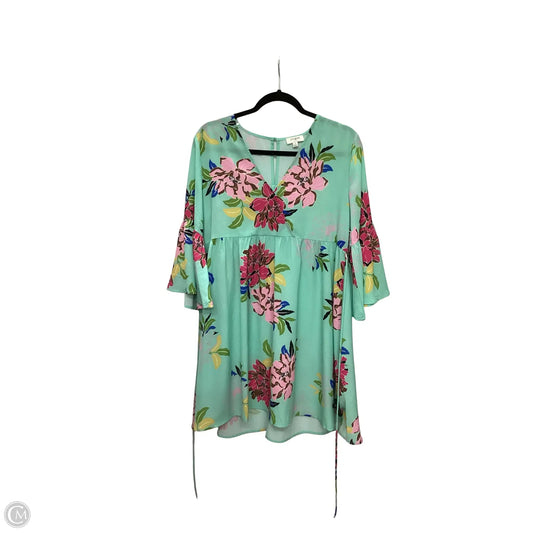 Dress Casual Short By Umgee In Green, Size: S