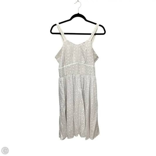 Dress Casual Short By Clothes Mentor In White, Size: Xl
