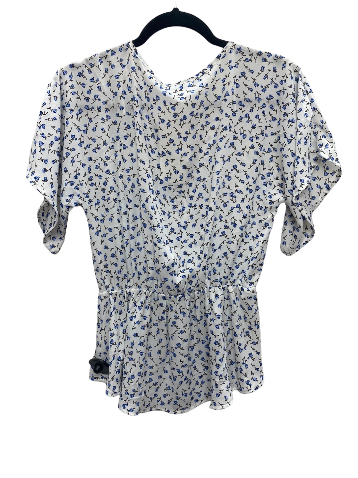 Top Short Sleeve By Sienna Sky In White, Size: S