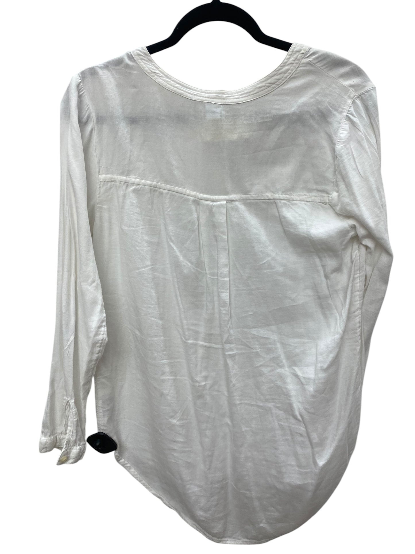 Top Long Sleeve By Old Navy In White, Size: M