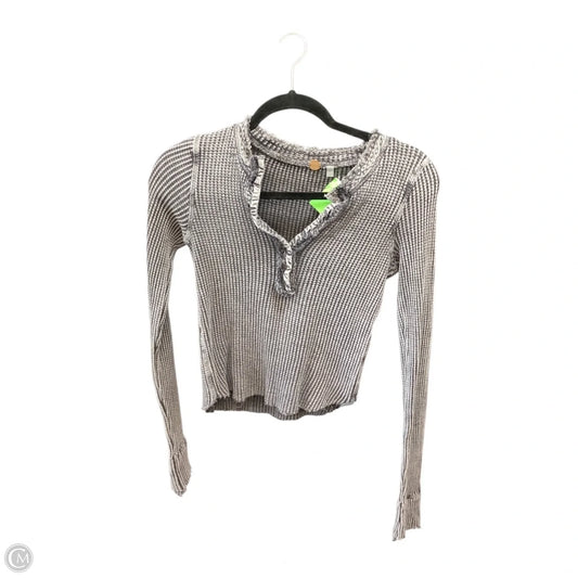 Top Long Sleeve By Free People In Grey, Size: S