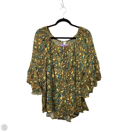 Top Short Sleeve By Cato In Yellow, Size: Xxl