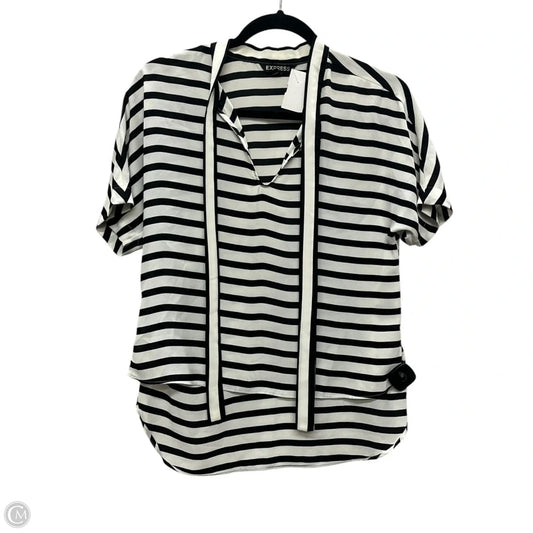 Top Short Sleeve By Express In Striped Pattern, Size: Xs