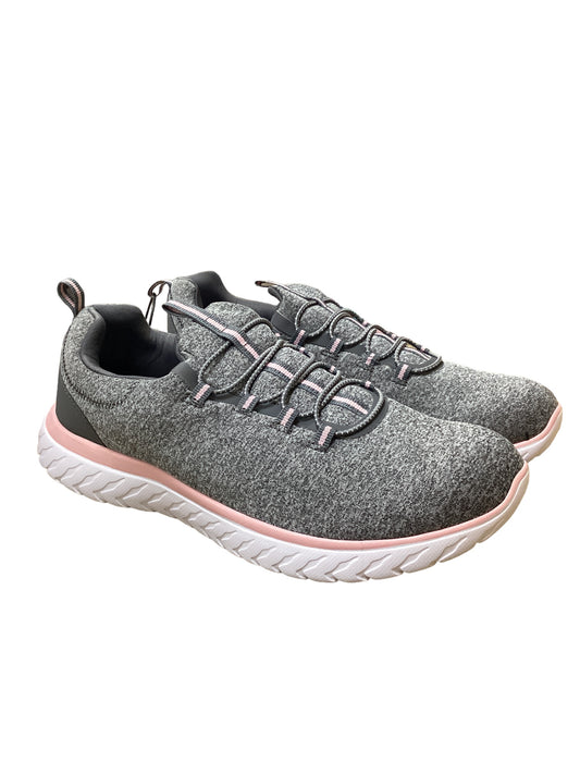 Shoes Athletic By Athletic Works  Size: 10